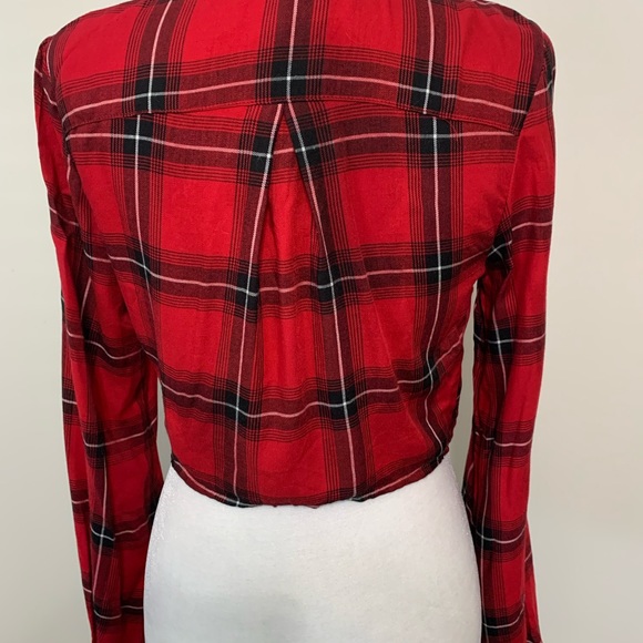 NWT Cute Plaid Tie Front Top - Picture 8 of 10